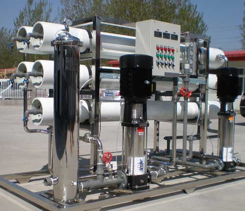 每小时4吨双级反渗透设备