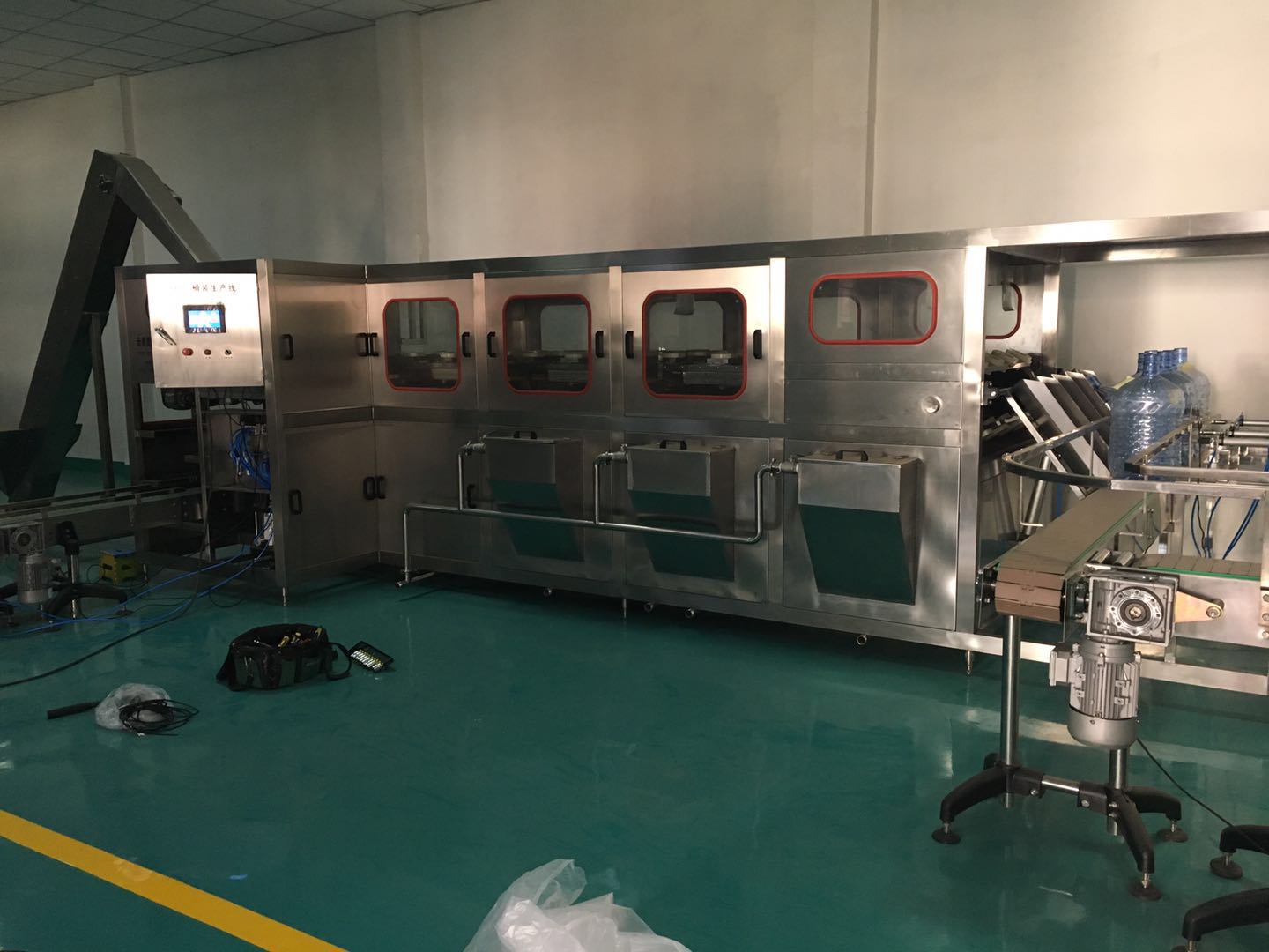 每小时300桶灌装机